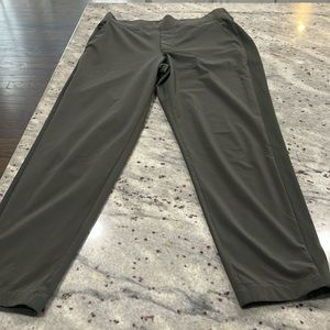 Athleta Brooklyn Ankle pant - like new olive green